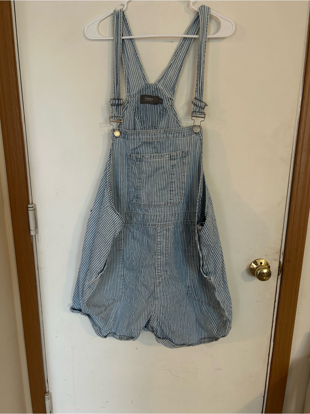 Torrid Striped Denim Shortalls (Overalls Shorts)Size 20